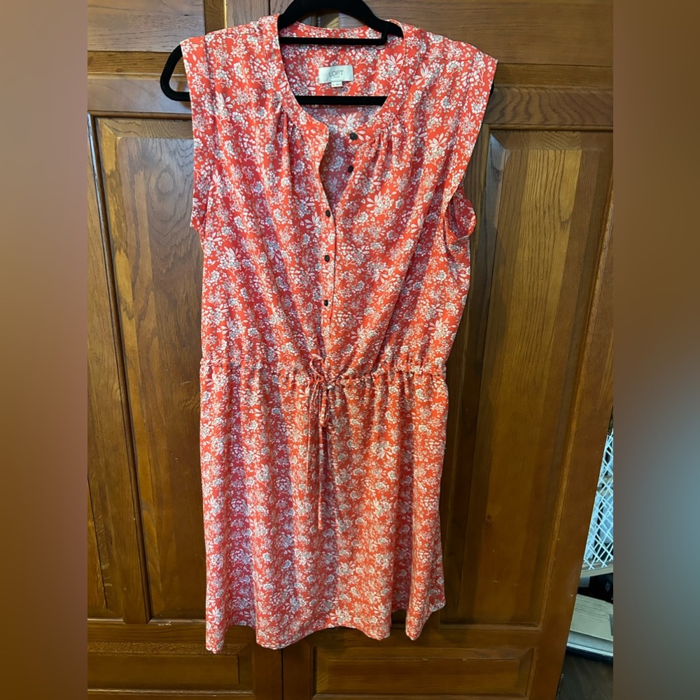 LOFT OUTLET summer dress.